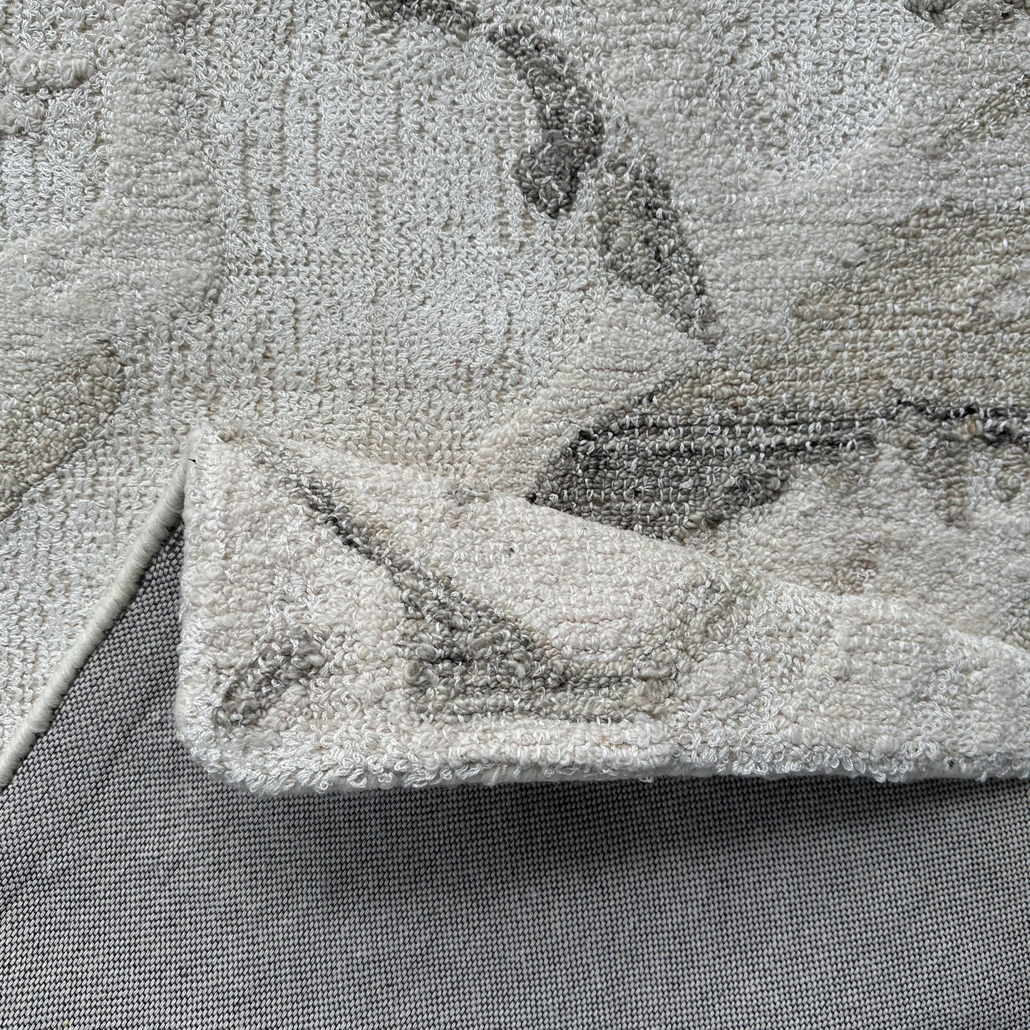 Cheryl Ivory/Grey Rug