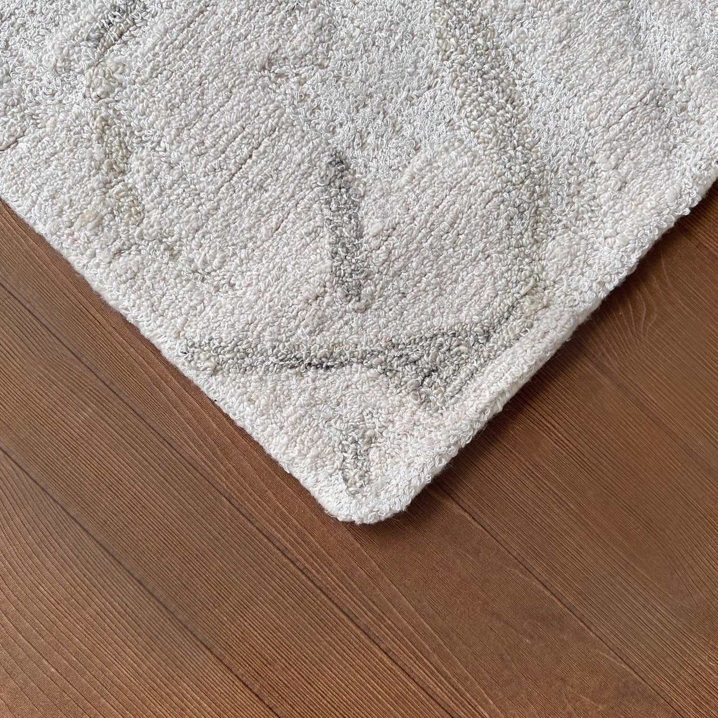 Cheryl Ivory/Grey Rug