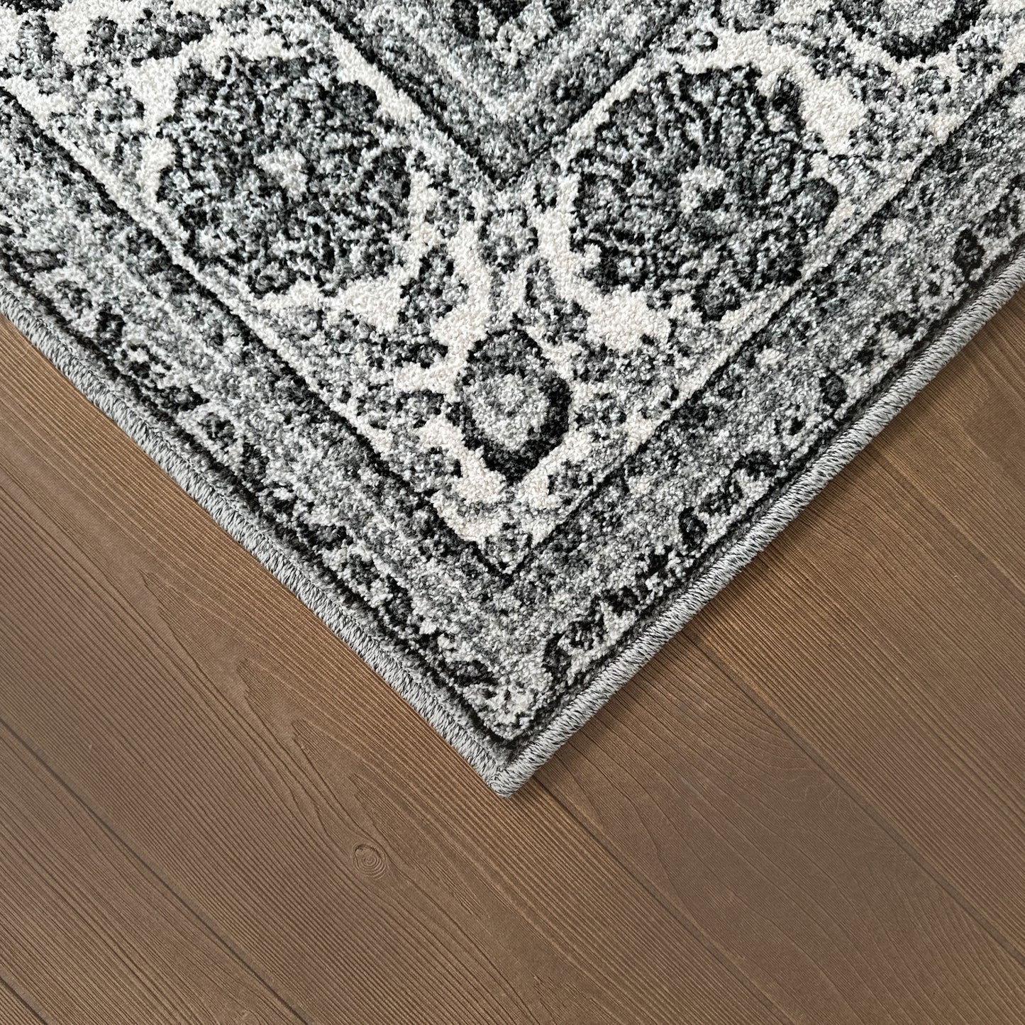 Otto Persian Border Rug