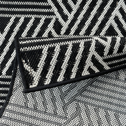 Lakehouse Weave Black Indoor/Outdoor Rug