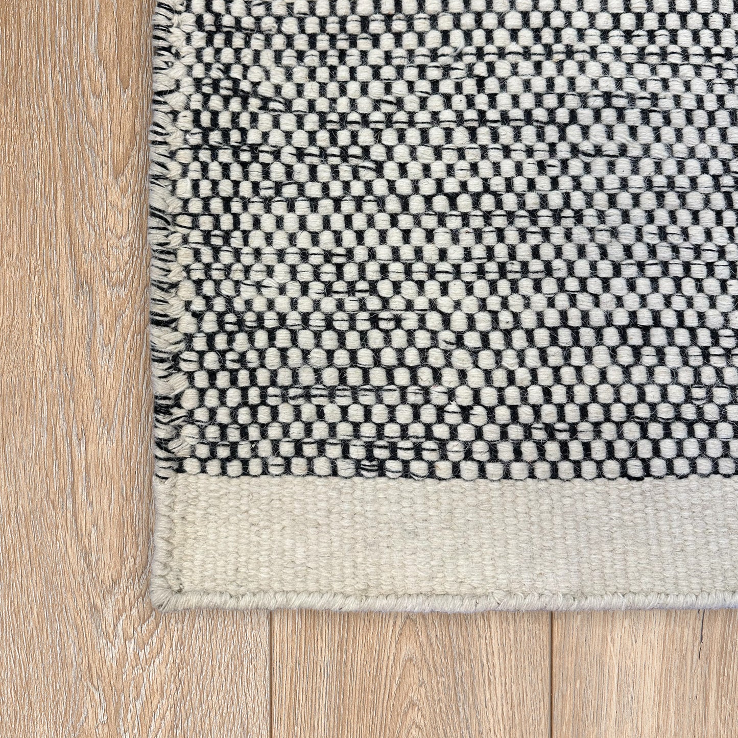 Halsey Black Rug