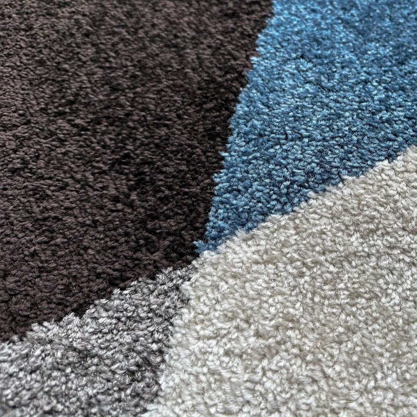 Ascot Circles Alaskan Blue Rug