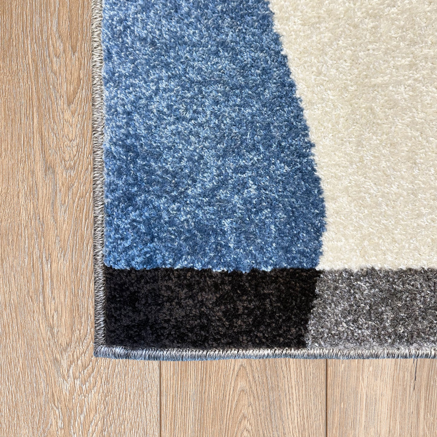 Ascot Circles Alaskan Blue Rug
