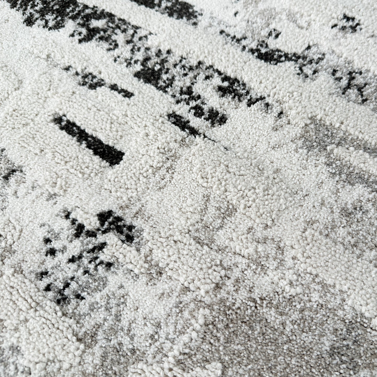 Munro Distressed Grey/Black Rug