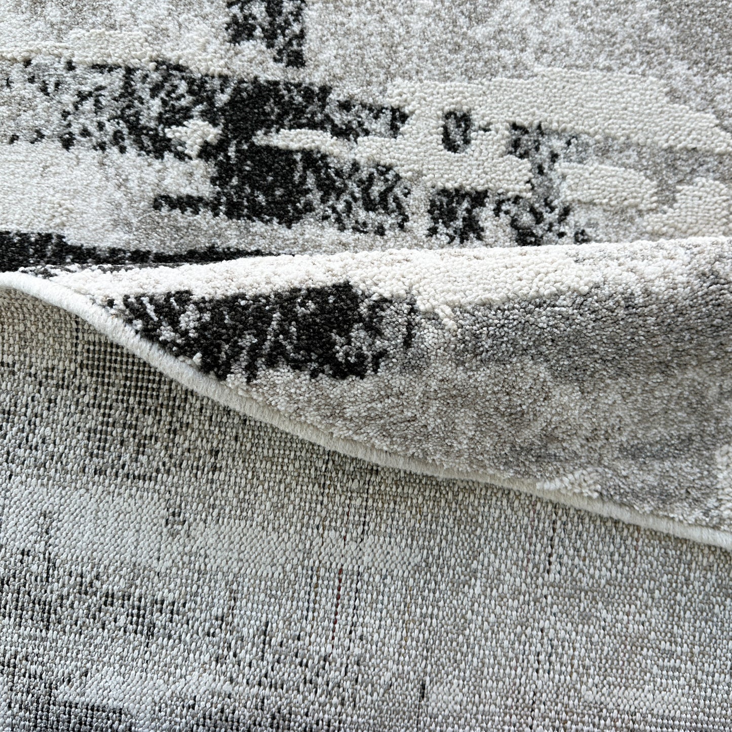 Munro Distressed Grey/Black Rug