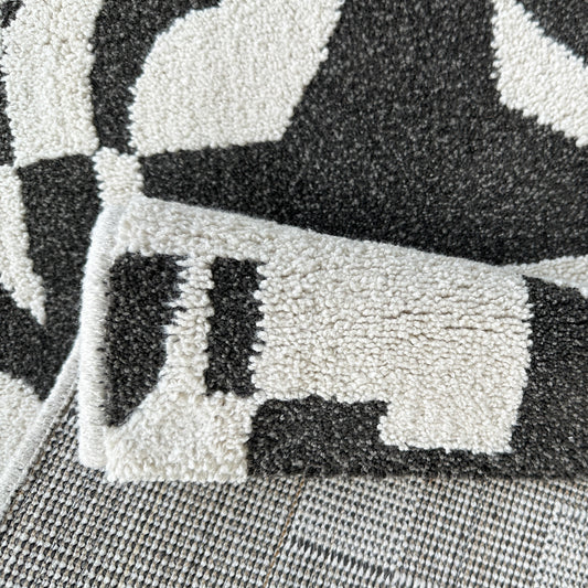 Lucas Urban Black/White Mat