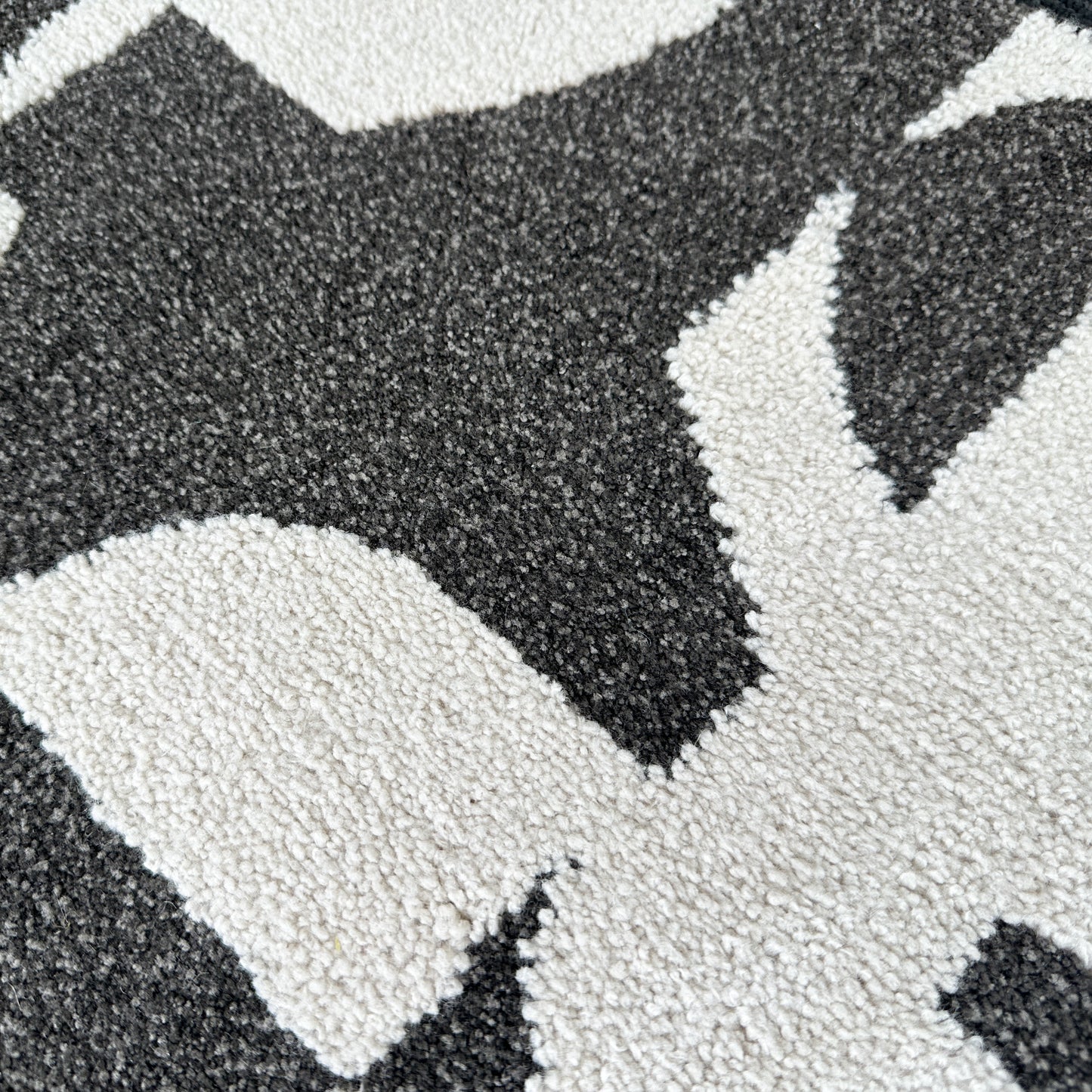 Lucas Urban Black/White Mat