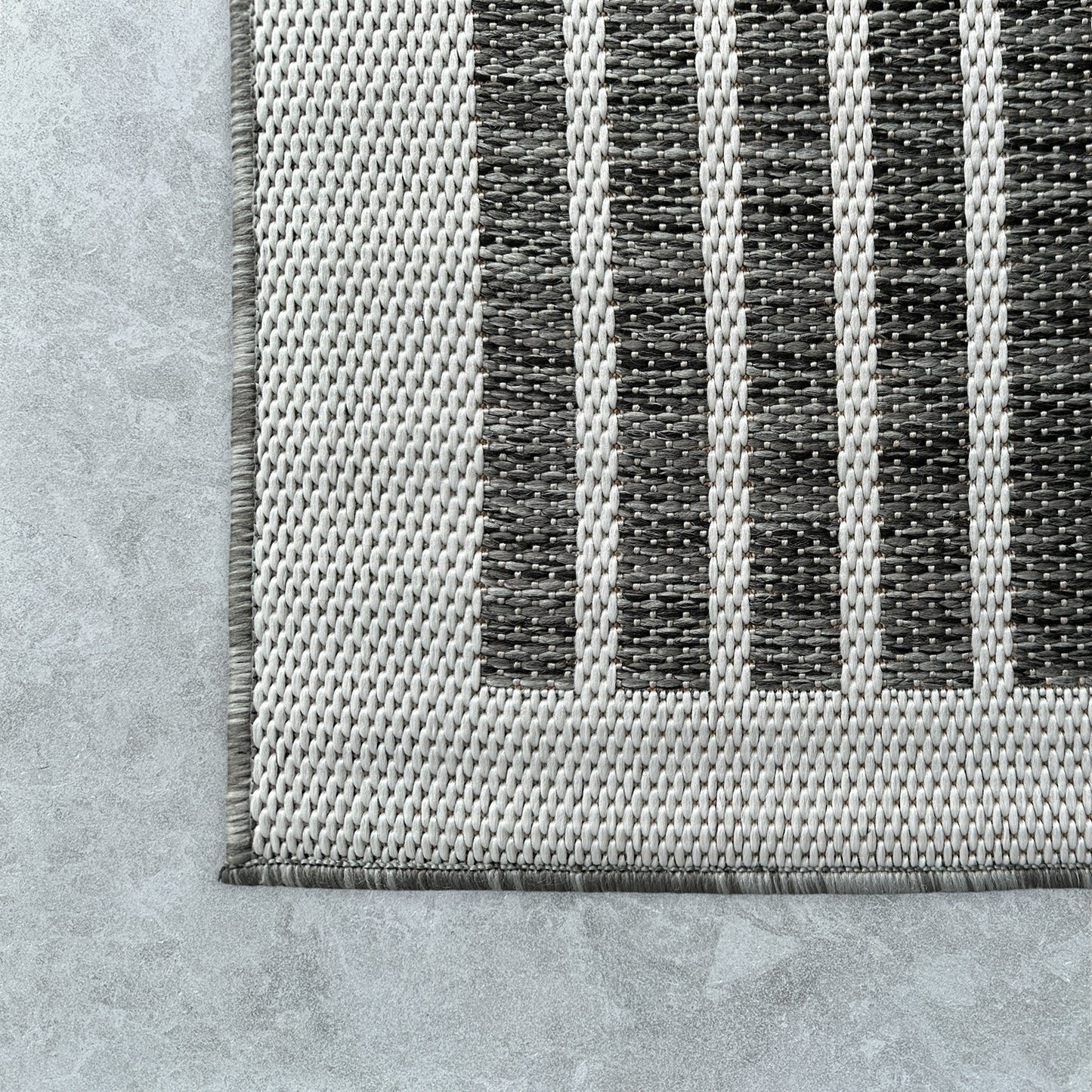 Porto Linha Grey Rug