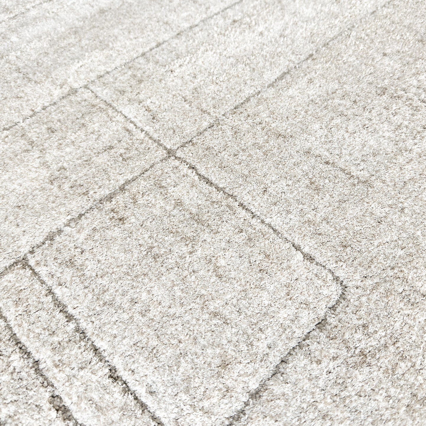 Strata Linear Beige Rug