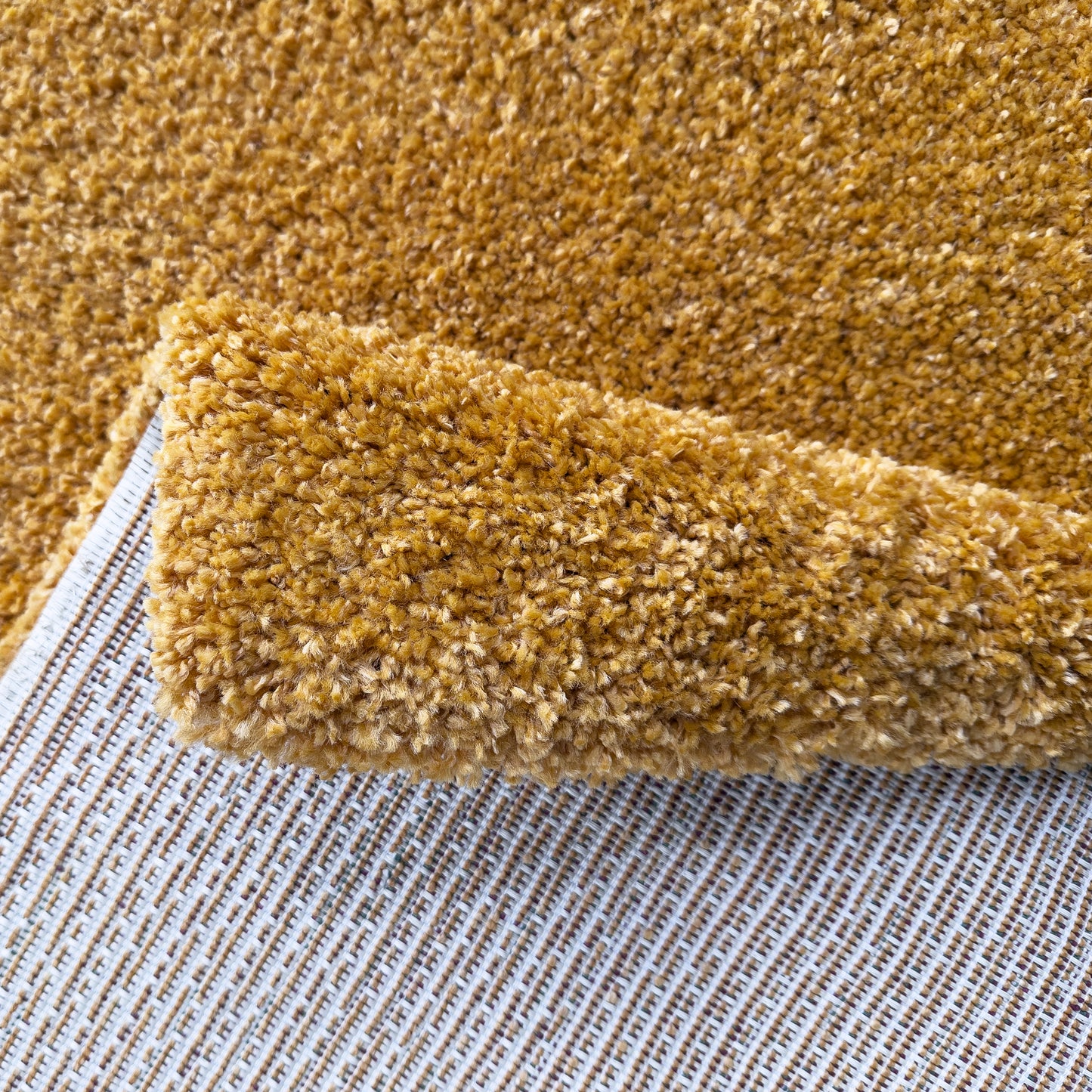 Remi Amber Rug
