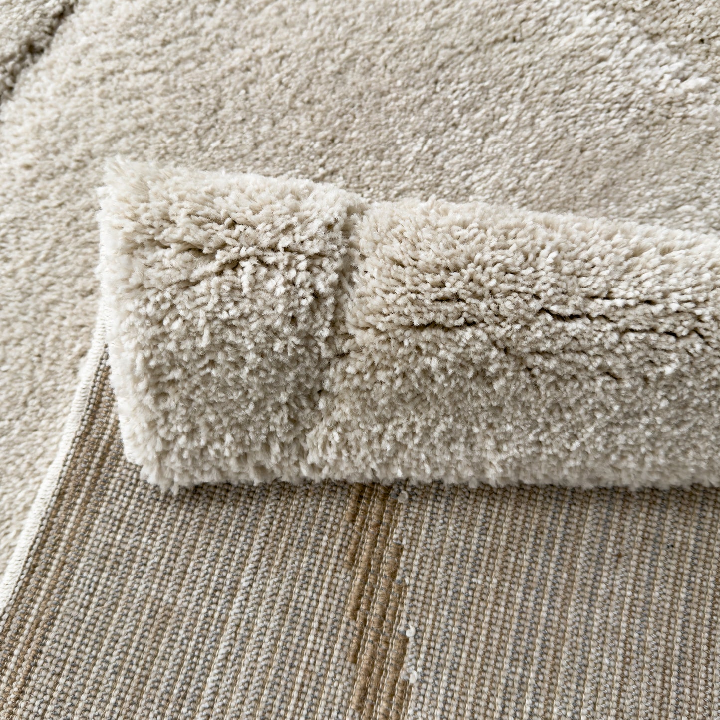 Lowry Etched White Rug