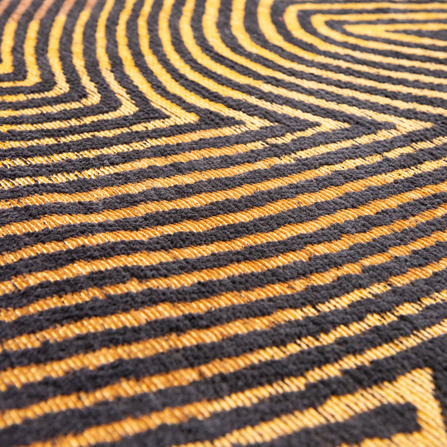 Meditation Coral Black Gold 9227