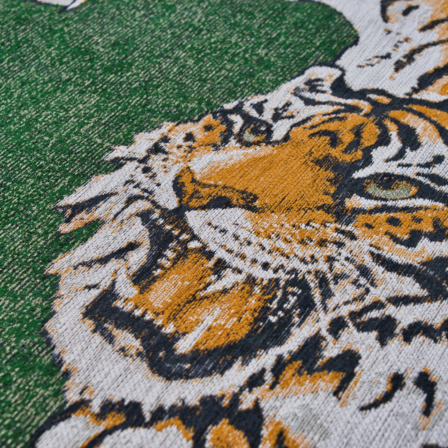 Pop Tiger Green On Fire 9388