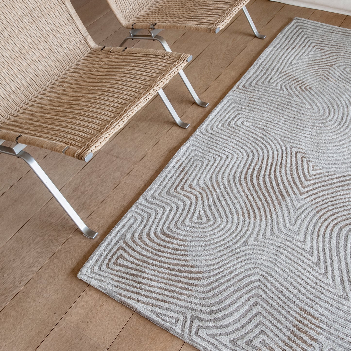 Meditation Coral Oyster White 9228