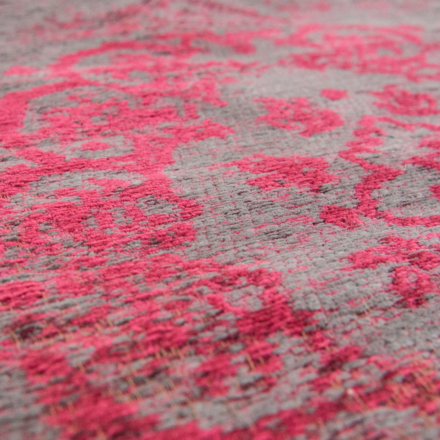Fading World Medallion Pink Flash 8261