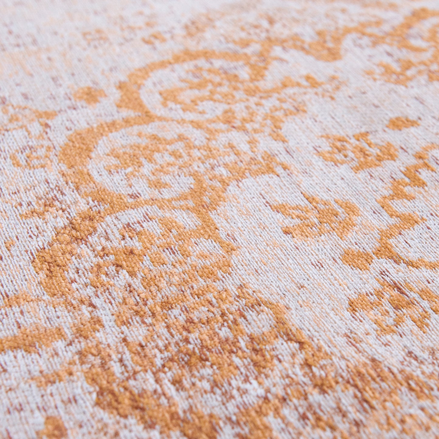 Fading World Medallion Salmon 9067