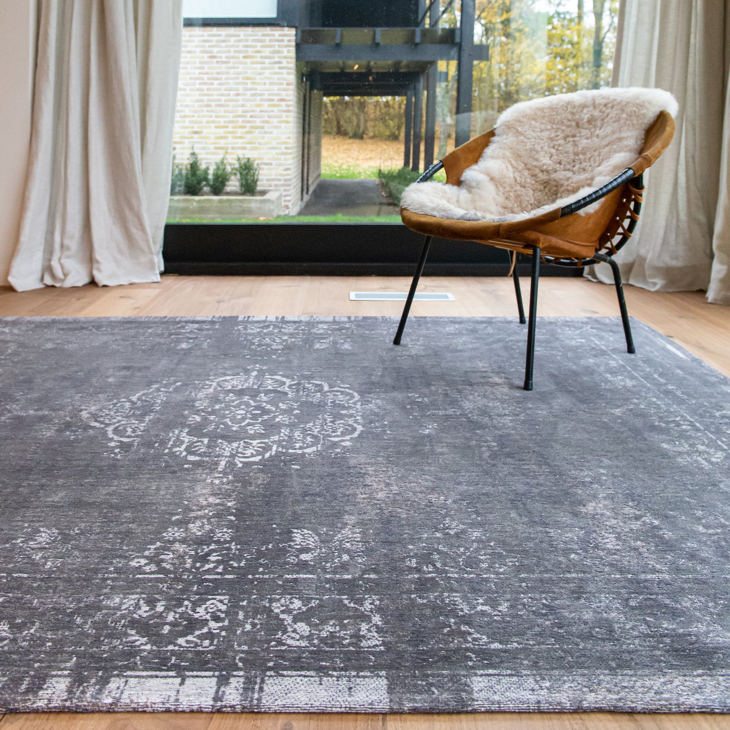 Fading World Medallion Stone 9148