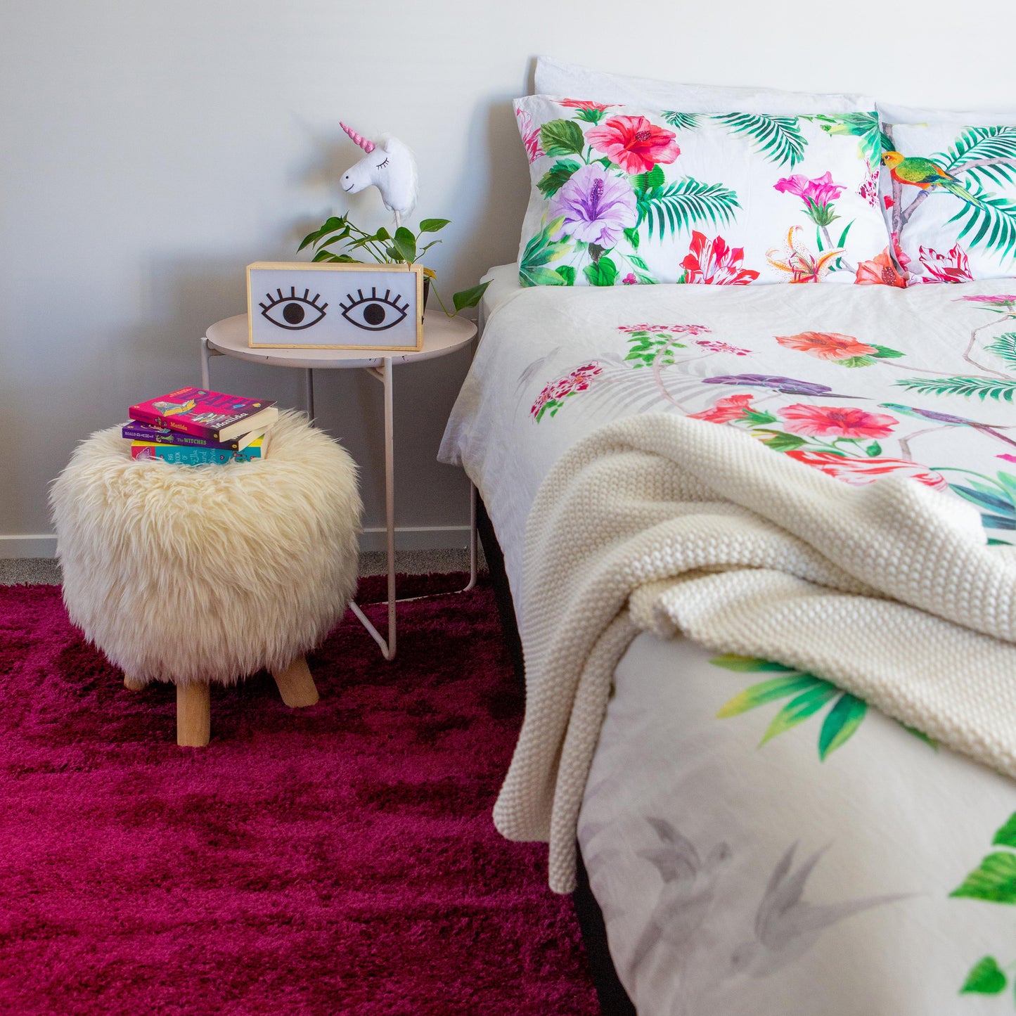Noble 2144 Magenta Rug